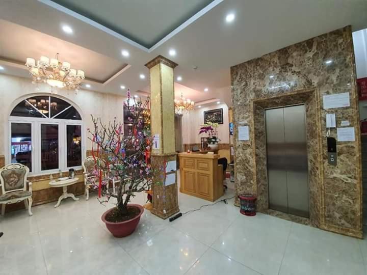 Bong Lua Vang Hotel Đà Lạt Exterior foto